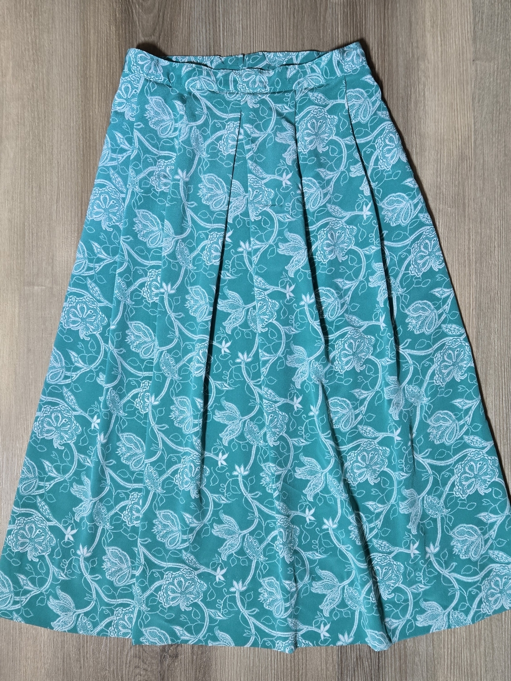 Vintage Teal Floral Pleated Midi Skirt